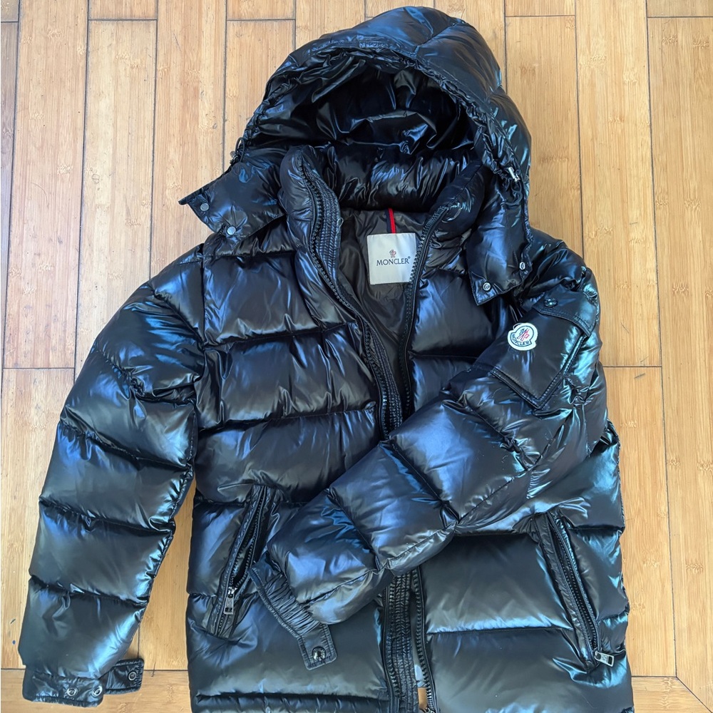 Moncler men’s medium puffer